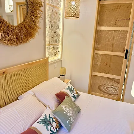 Old Town Muradie Hotel