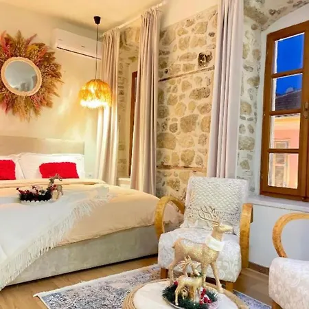 Hotel Old Town Muradie 3*