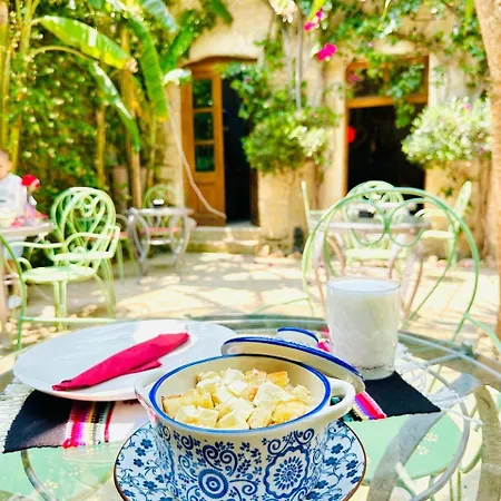 Hotel Old Town Muradie Vlorë