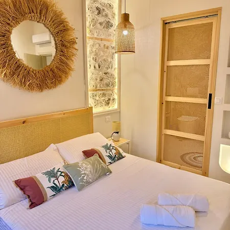 Hotel Old Town Muradie Vlorë