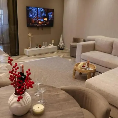 Old Town Muradie 3* Vlorë