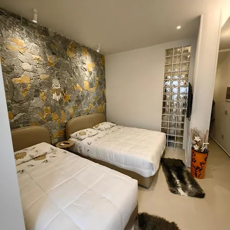 Old Town Muradie Hotel Vlorë