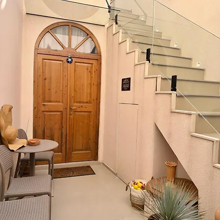 Old Town Muradie מלון