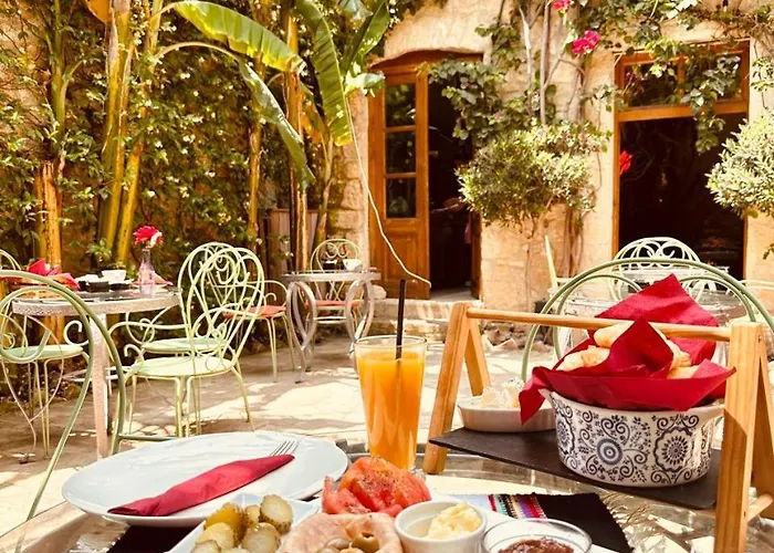 Hotel Old Town Muradie 3*